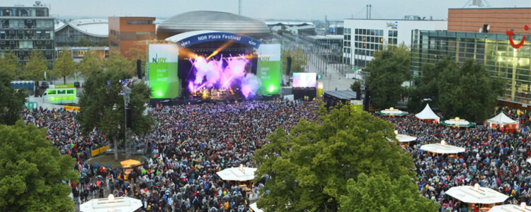 N-JOY Starshow auf dem  Expo Plaza in Hannover.