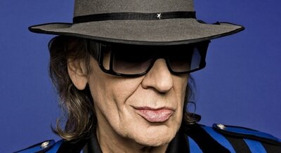 Udo Lindenberg mit Hut und Sonnenbrille