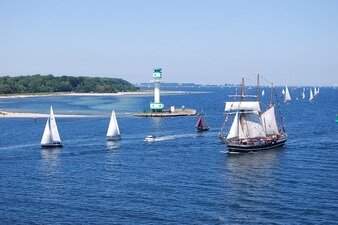 Der Besuch der Kieler Förde ist eine beliebten Freizeitaktivitäten Schleswig-Holstein 's.