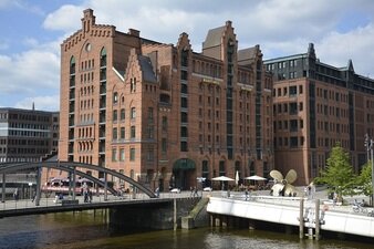 Das Gebäude des Internationalen Maritimen Museums in Hamburg inder Hafencity im ältesten Gebäude der Speicherstadt