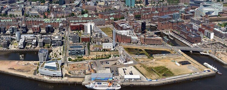 Die Hafencity als Stadt im Werden: Eine Luftbildaufnahme zeigt den Entwicklungsstand.