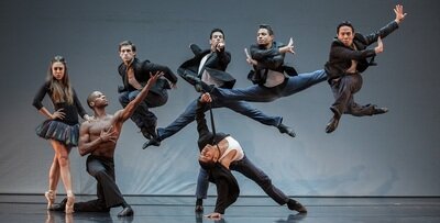 Szene aus Rock The Ballet X mit Tänzern