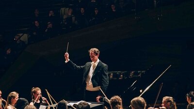 Dirigent des Jungen Sinfonieorchester Hannover
