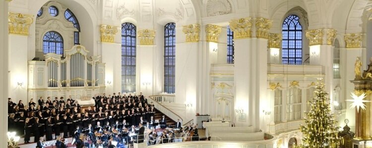 Weihnachtskonzert zum Mitsingen im Michel